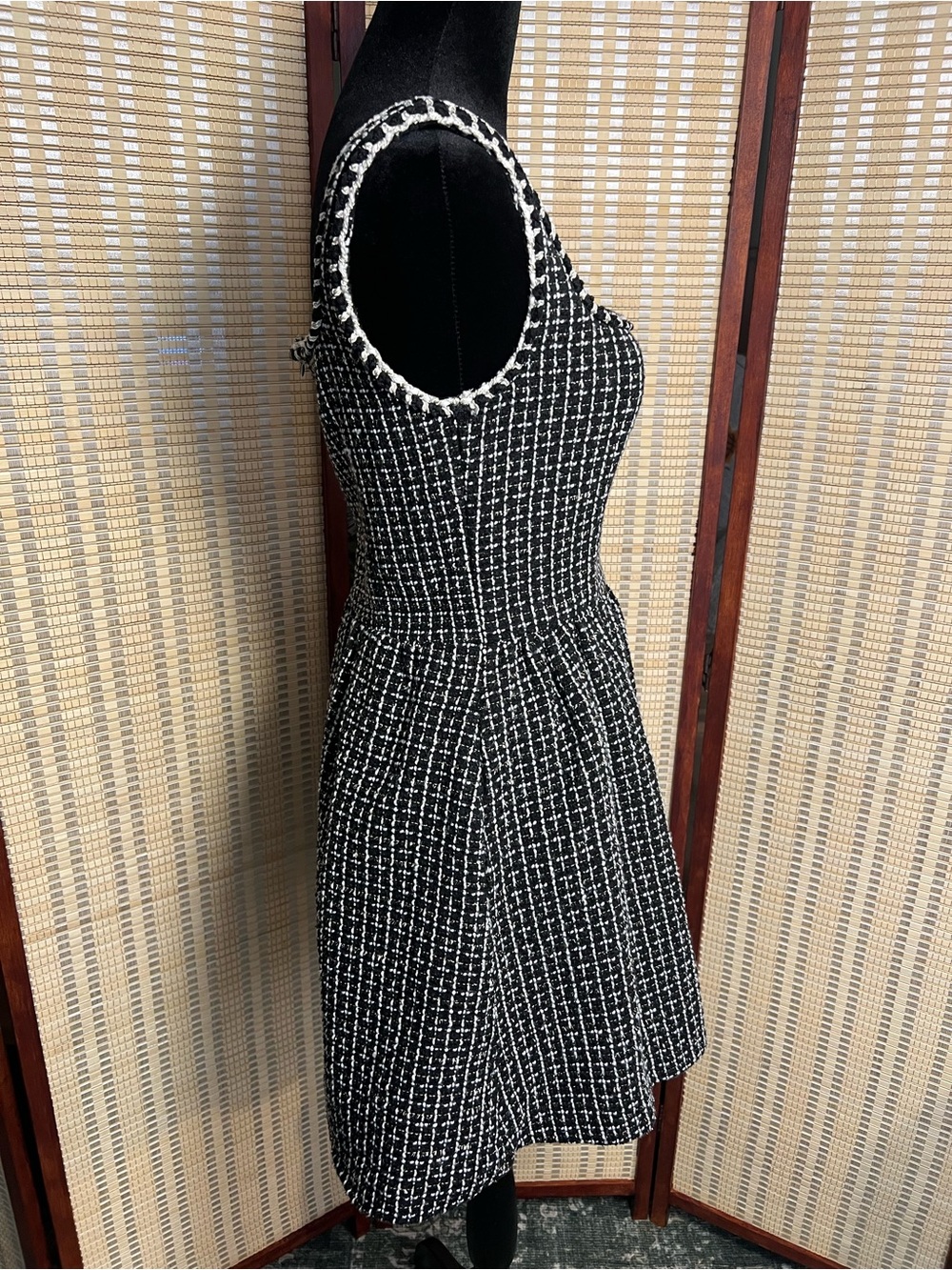 ✨ CIDER Tweed U-Neckline Solid Mini Dress ✨ - Picture 6 of 13